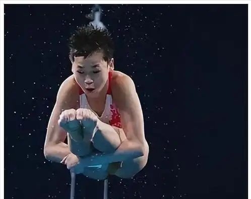 央视采访全红婵！记者询问输比赛她说小朋友替代自己会更厉害(图11)