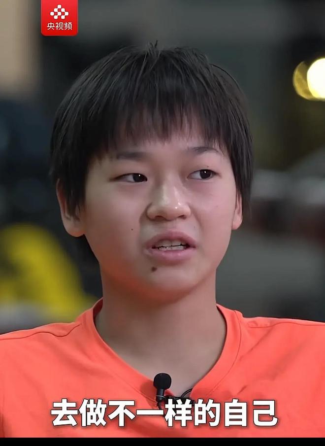 央视采访全红婵！记者询问输比赛她说小朋友替代自己会更厉害(图14)