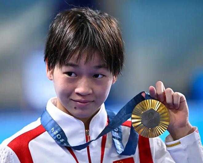 央视采访全红婵！记者询问输比赛她说小朋友替代自己会更厉害(图8)