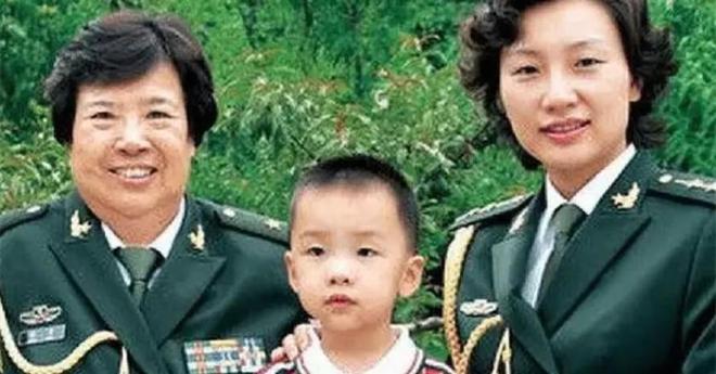 毛新宇妻子刘滨：毛主席唯一的嫡孙媳妇毛岸青和邵华的儿媳妇(图12)