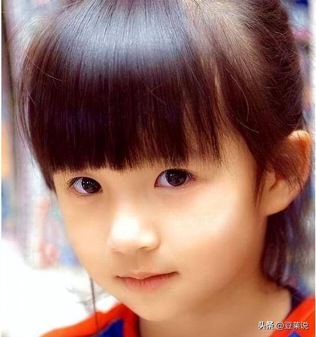 有种“整容”叫长大10年前一转成名的小彩旗如今像换个人(图4)