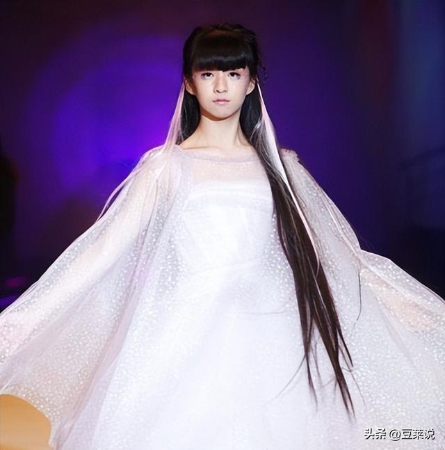 有种“整容”叫长大10年前一转成名的小彩旗如今像换个人(图26)