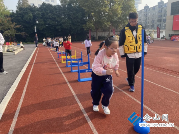 “奔跑吧·少年”2024年镇江市儿童青少年主题健身活动圆满收官(图2)