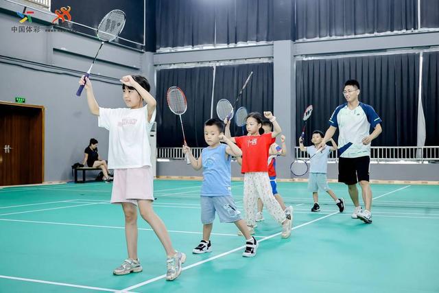 迎接世界运动会 郫都区青少年公益体育培训启动(图2)