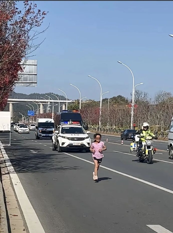 6岁女孩6小时完赛马拉松？别将违规的不科学行为当成正能量(图2)