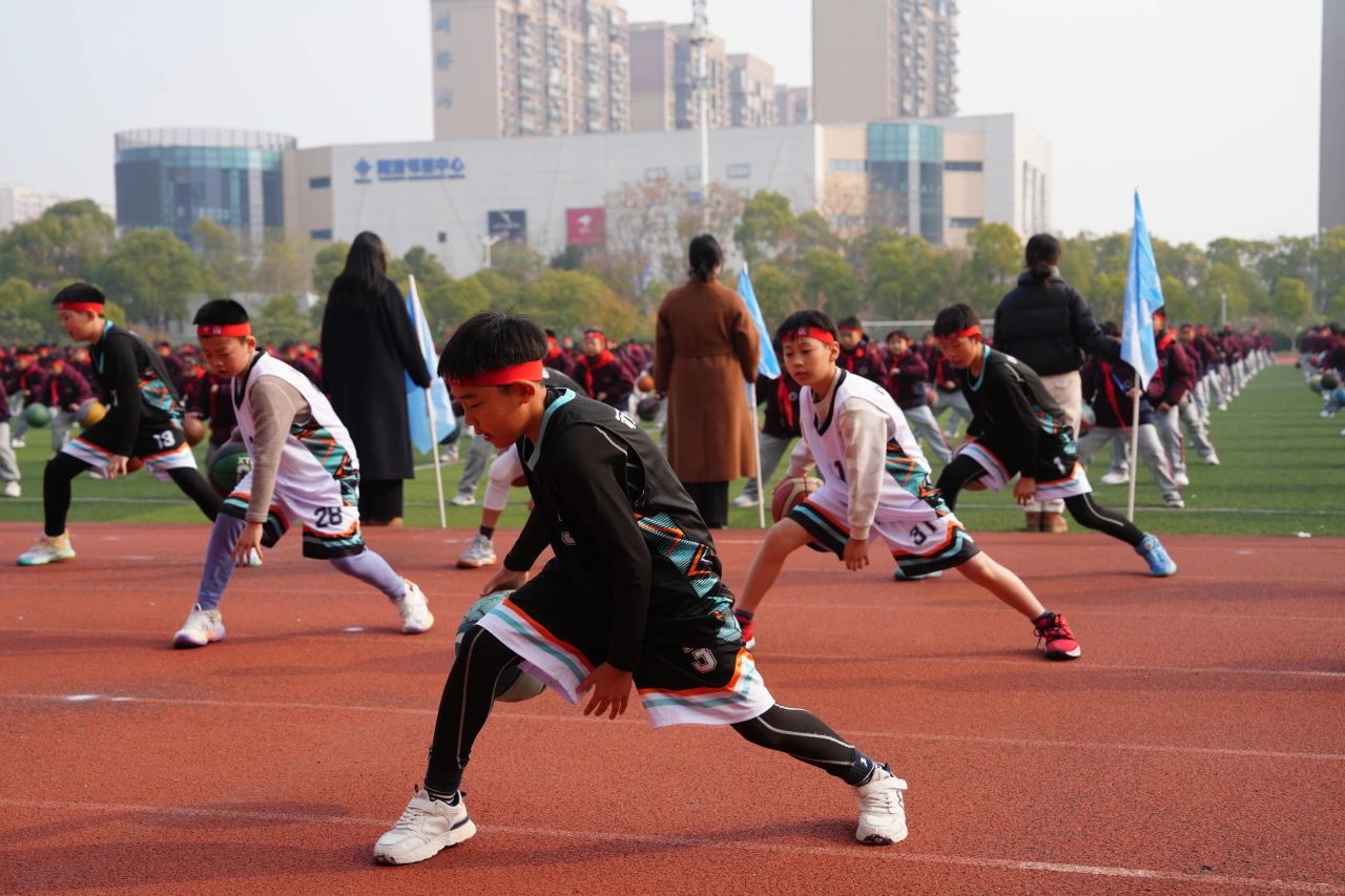 教育强国建设江苏在行动⑤｜保障中小学生每天综合体育运动不少于两小时为未来人生打下阳光底色(图7)