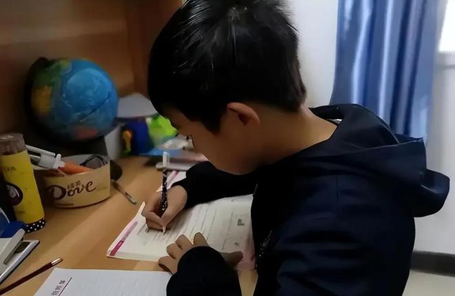 一个班两个群写作业的家长群和不写作业的家长群老师不容易啊(图2)