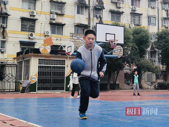 “小胖墩”逆袭赛场内外AI智慧助力创设“一对一”体育课(图3)