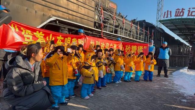 “尔滨”又刷屏了！游客有多火？宠粉有多暖？消费牛？(图3)