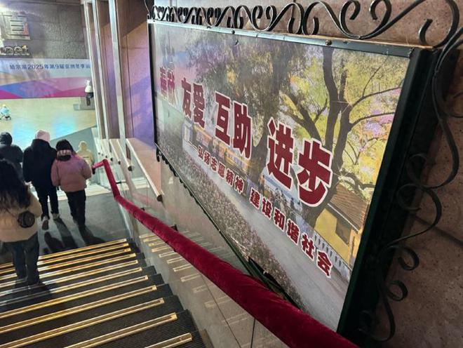 “尔滨”又刷屏了！游客有多火？宠粉有多暖？消费牛？(图5)