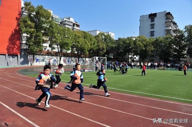 15分钟课间新玩法！宜昌秭归小学让孩子动起来快乐成长不是梦！(图3)
