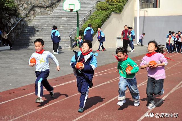 15分钟课间新玩法！宜昌秭归小学让孩子动起来快乐成长不是梦！(图12)