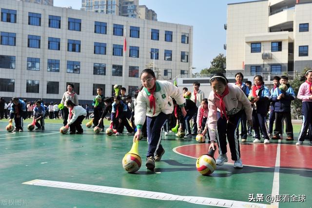 15分钟课间新玩法！宜昌秭归小学让孩子动起来快乐成长不是梦！(图11)