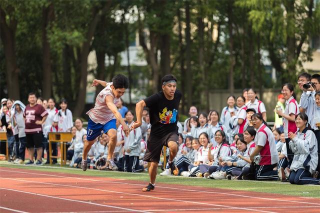市中小学体育工作管理办法3月10日起施行体育活动每天不少于2小时(图2)