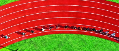 燃竞技体育之火 圆乡村少年之梦(图1)