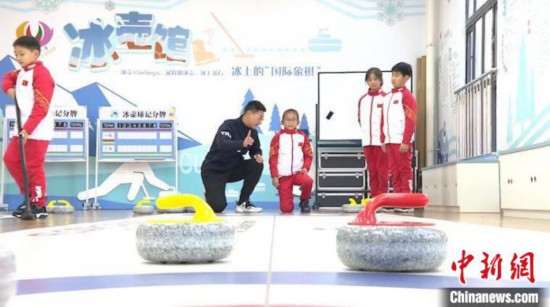 上海青少年体育培训火热校外校内“双开花”(图2)