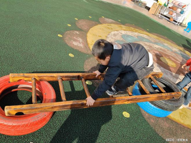 玩转体能 快乐循环——诸暨市浣东街道五一幼儿园体能大循环活动(图6)