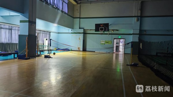 多个“灌篮高手”训练营突然关门 南京逾千学员退费难解忧帮(图1)