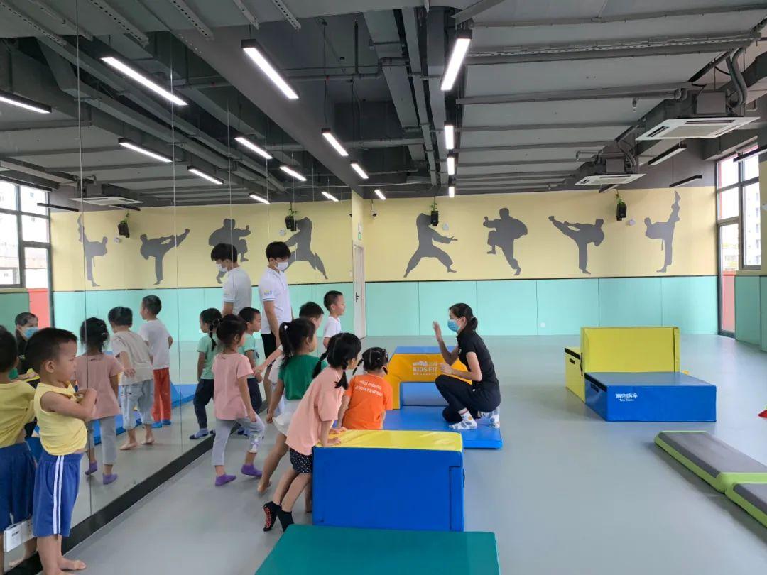 南宁青少年体育培训热潮：家长为何倾心于技能培养与心理塑造？(图1)