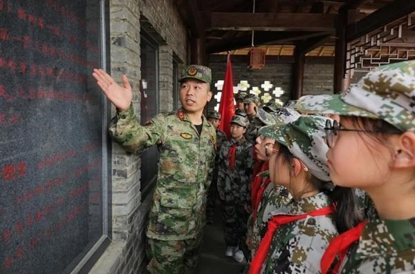 少年军校：在青少年心田播撒“强军种子”(图2)