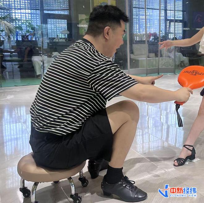 探店1天｜世运会“九头哥”火了这一培训搜索量翻倍(图1)