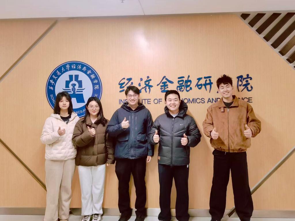 西安交大学子用公益点亮山区孩子的“乒乓梦”(图9)